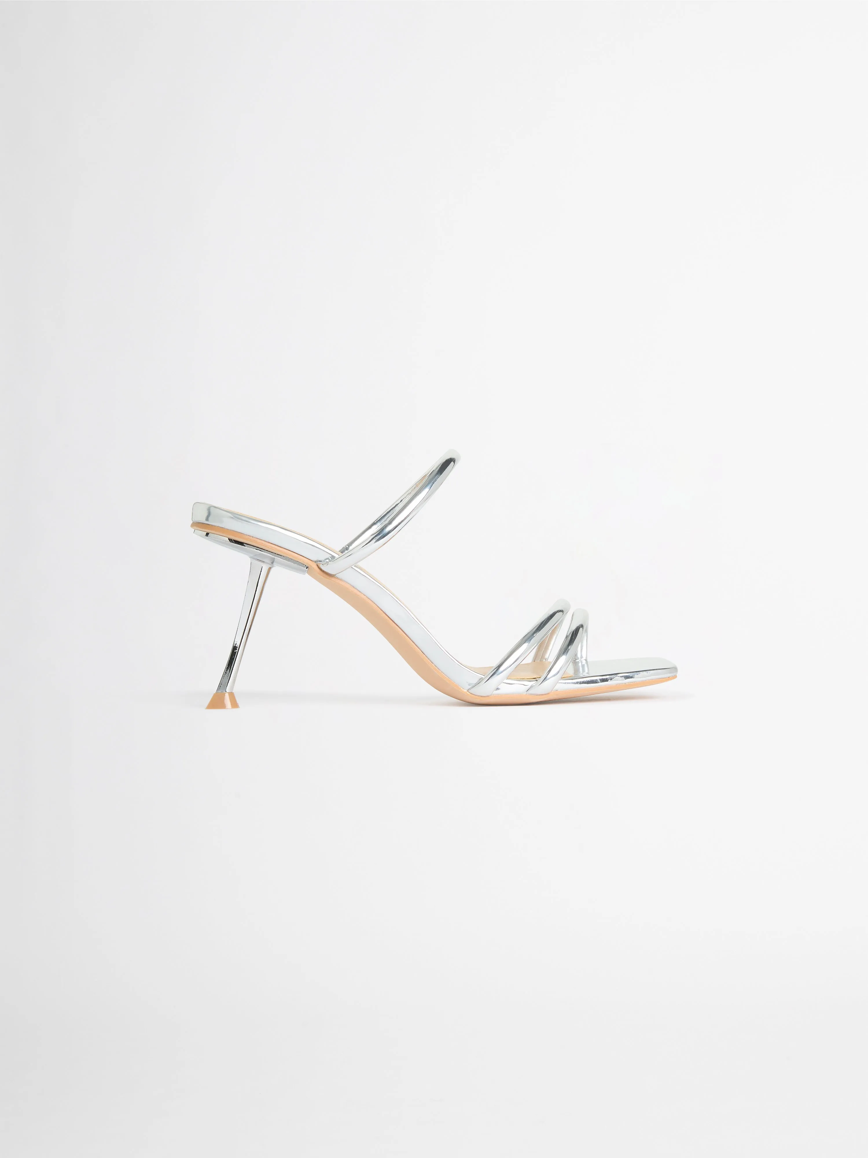 KIANA HEEL