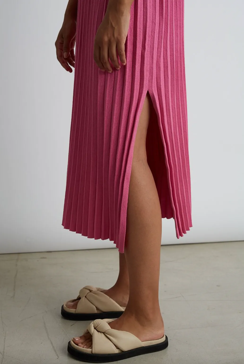 Violet Skirt - Taffy Pink