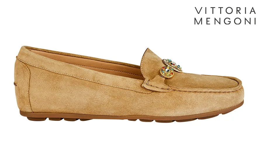 Vm Chakra Tan