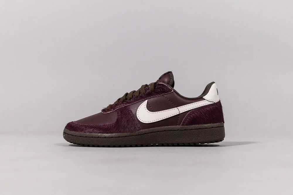 Women's Nike Field General '82 'Burgundy Crush'