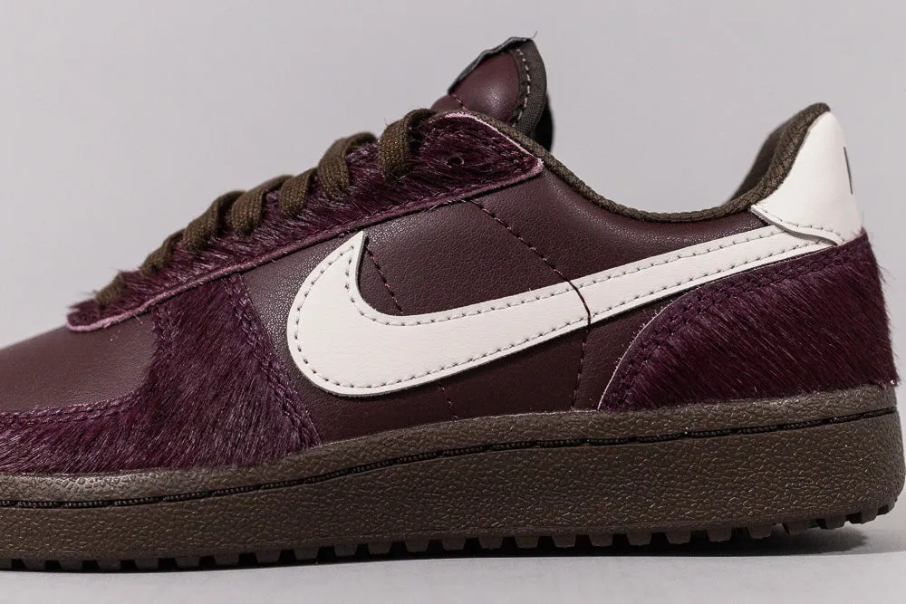 Women's Nike Field General '82 'Burgundy Crush'