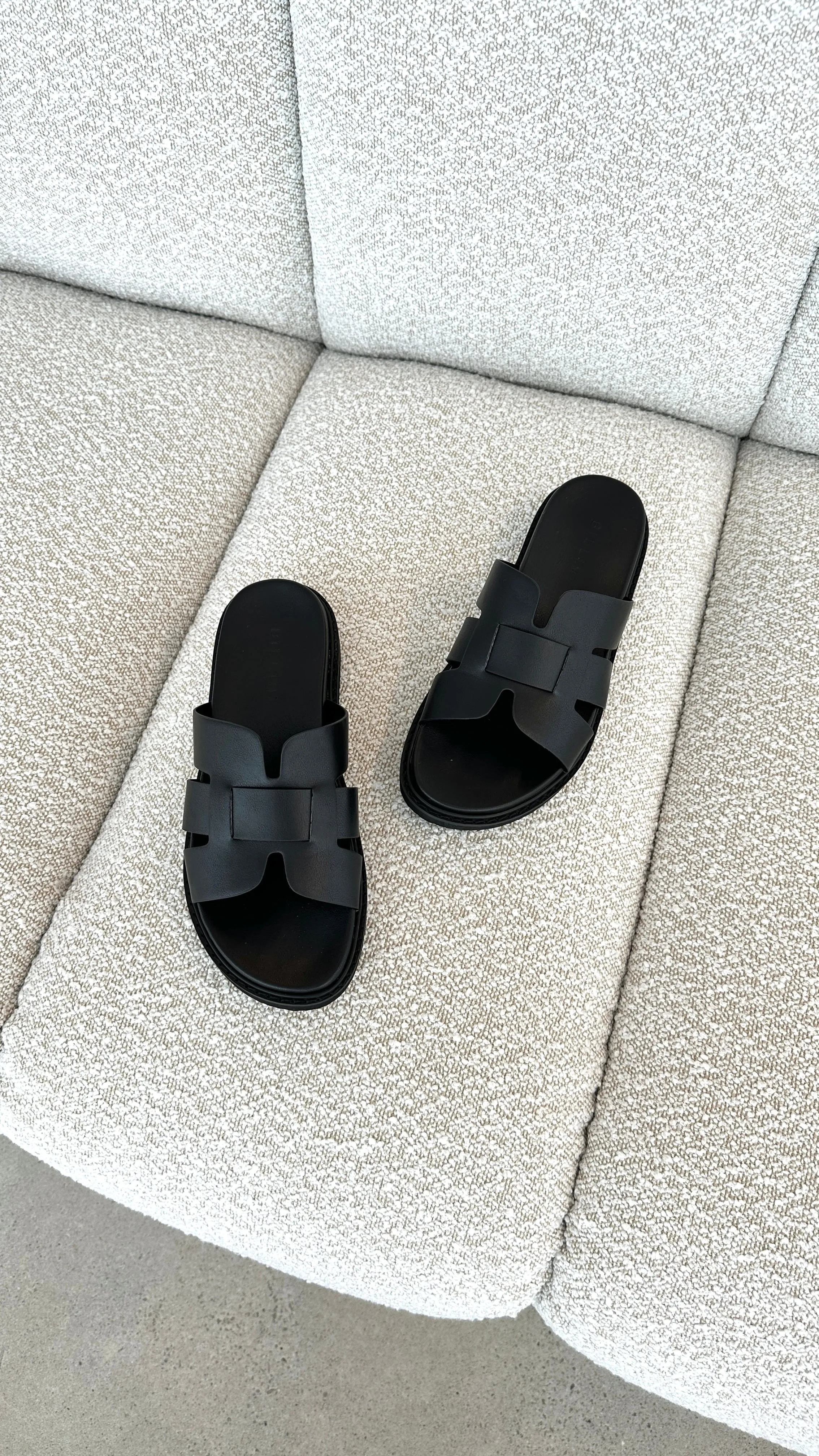 Zanna Slide - Black